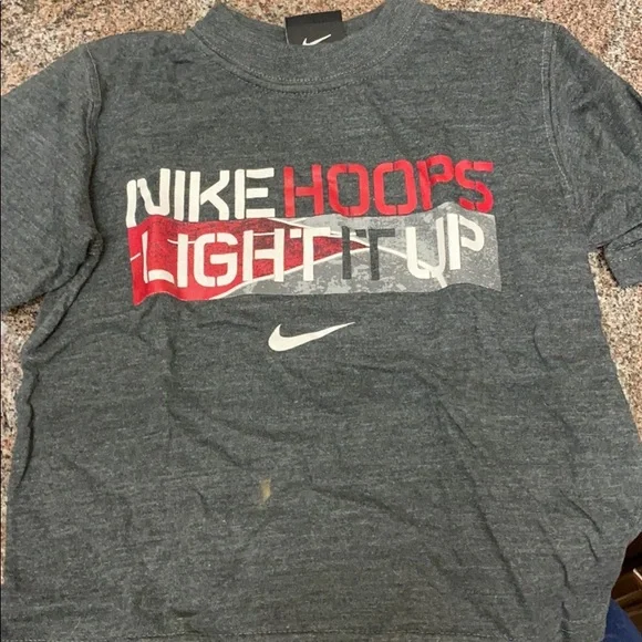 8 Boys 3t assorted Top lot - Picture 7 of 8